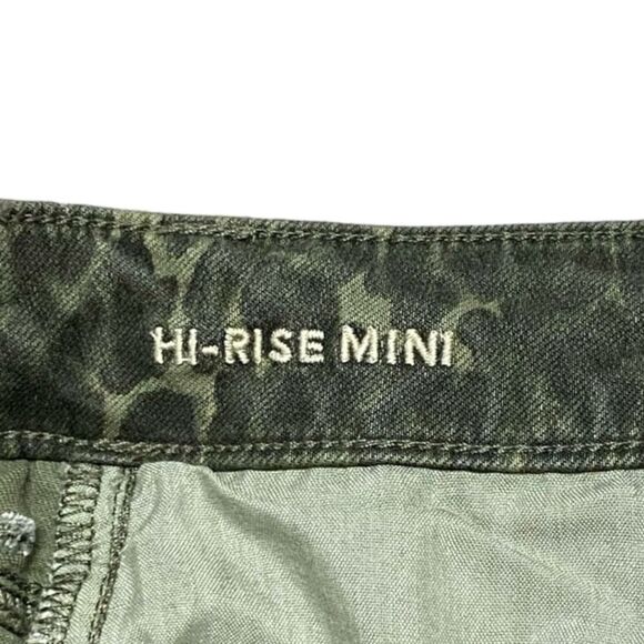 American Eagle Denim Mini Skirt size 2 Animal or Camo print - Picture 11 of 11